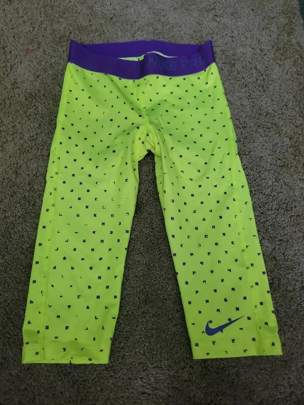 NIKE GIRL'S PRINTED PRO CAPRI SHORTS BRIGHT GREEN KID Small